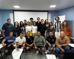 (Português do Brasil) Profa Dra Renata Begni ministra o curso de extensão em Capacitação Básica em Exercício Físico aplicado à Reabilitação Cardíaca no ICC